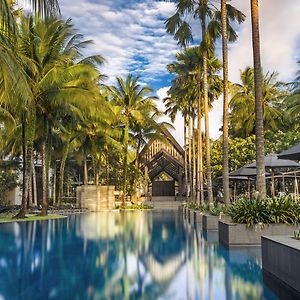 Twinpalms Surin Phuket Resort